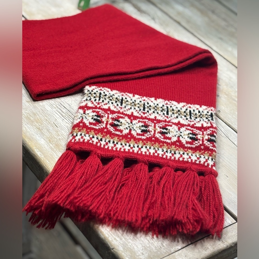 Isotoner Red Fair Isle Scarf. 64”L x 9”W Classic | Fringe | Vibrant. EUC